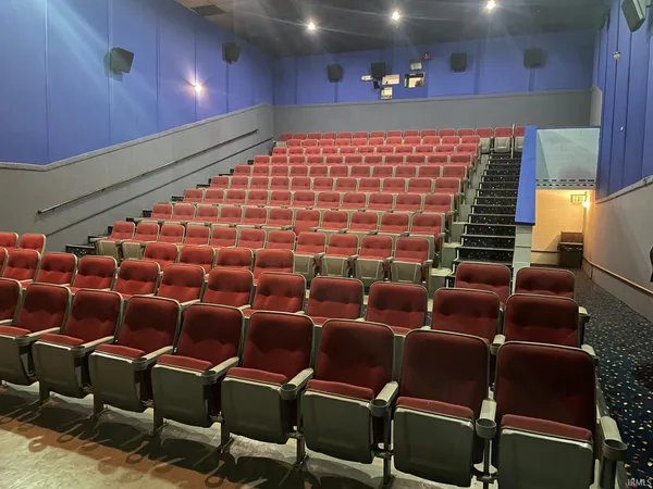 $1,500,000 | 2745 North Oak Road, Plymouth, IN 46563