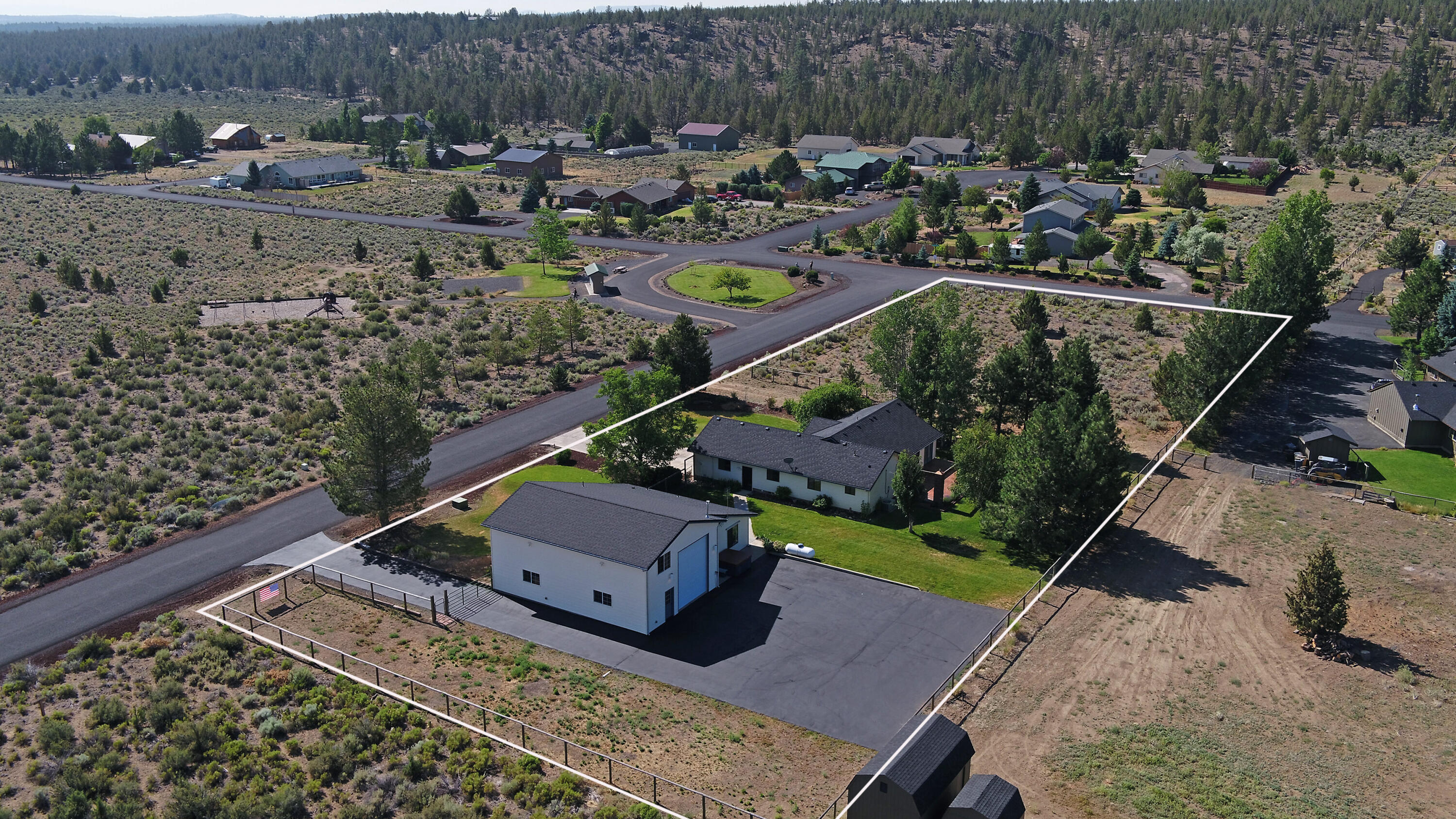 66645 Cascade Way Bend, OR 97703 - Photo 29 of 34 29