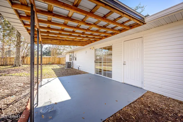 $1,650 | 4640 Hilltop Drive, Ocean Springs, MS 39564