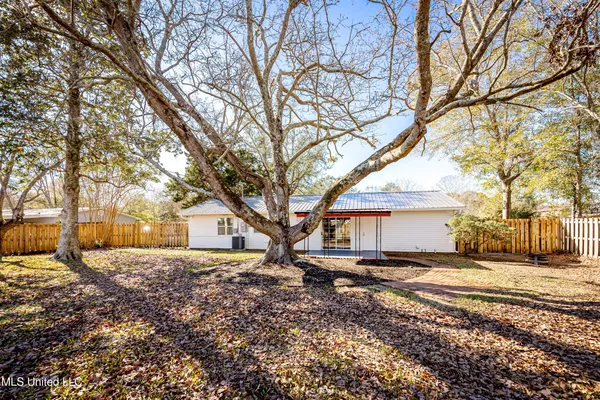$1,650 | 4640 Hilltop Drive, Ocean Springs, MS 39564