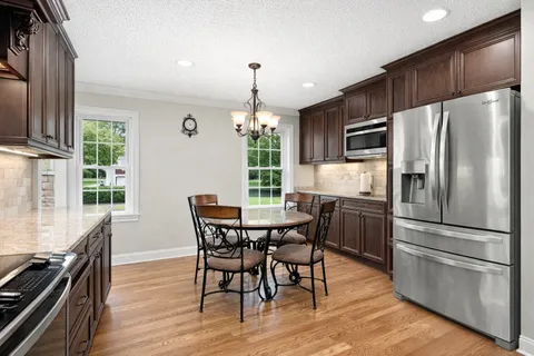 $749,900 | 1004 Longview Drive, Hendersonville, TN 37075