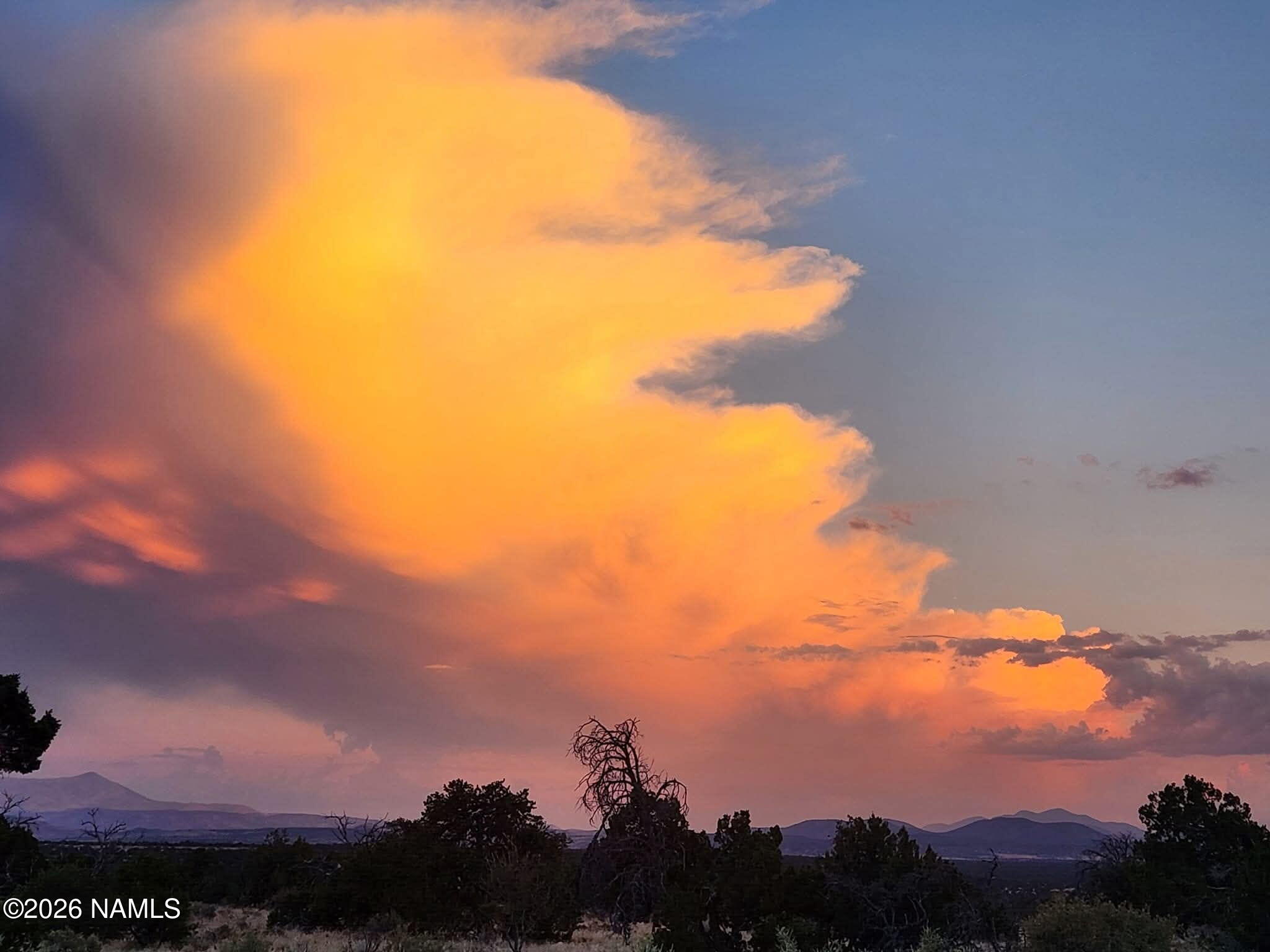7211 East Roper Circle Williams, AZ 86046 - Photo 8 of 26 a view of sunset