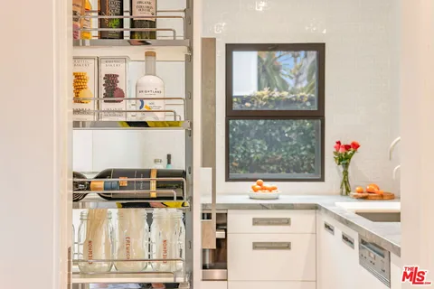 $999,000 | 1012 1/2 Euclid Street, Santa Monica, CA 90403