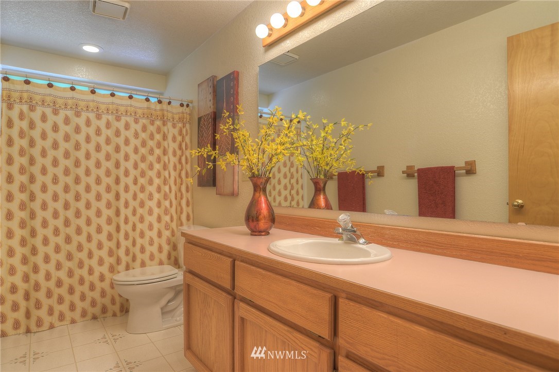 9333 Delphi Road Southwest Olympia, WA 98512 - Photo 17 of 25 Gallery Image 17