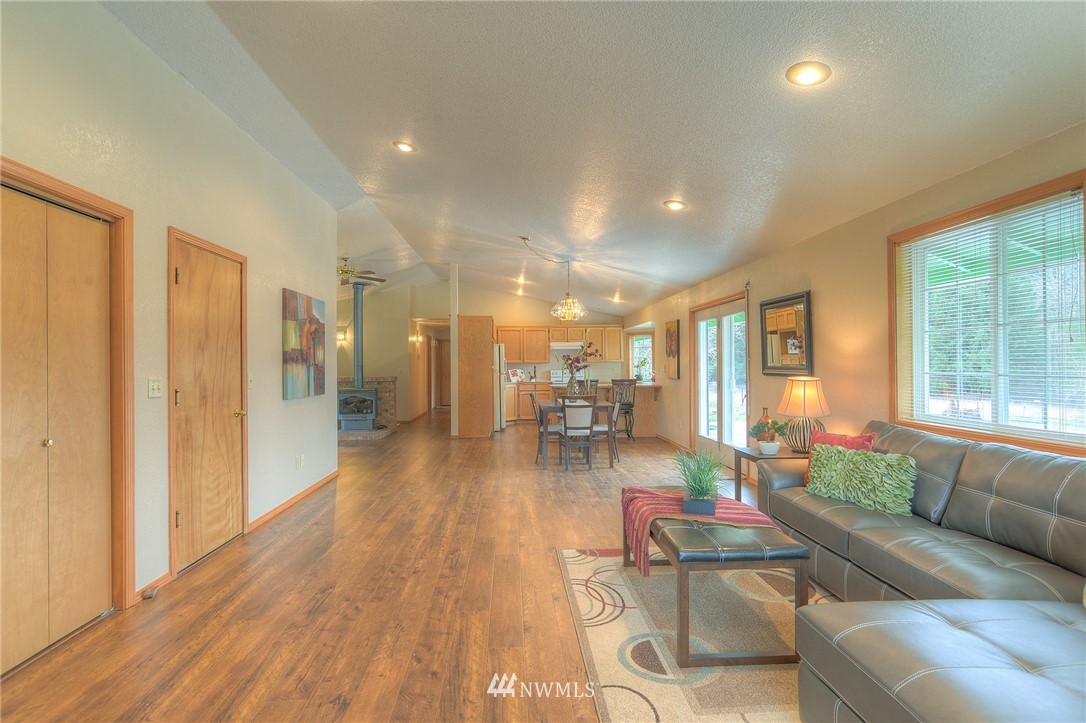9333 Delphi Road Southwest Olympia, WA 98512 - Photo 7 of 25 Gallery Image 7