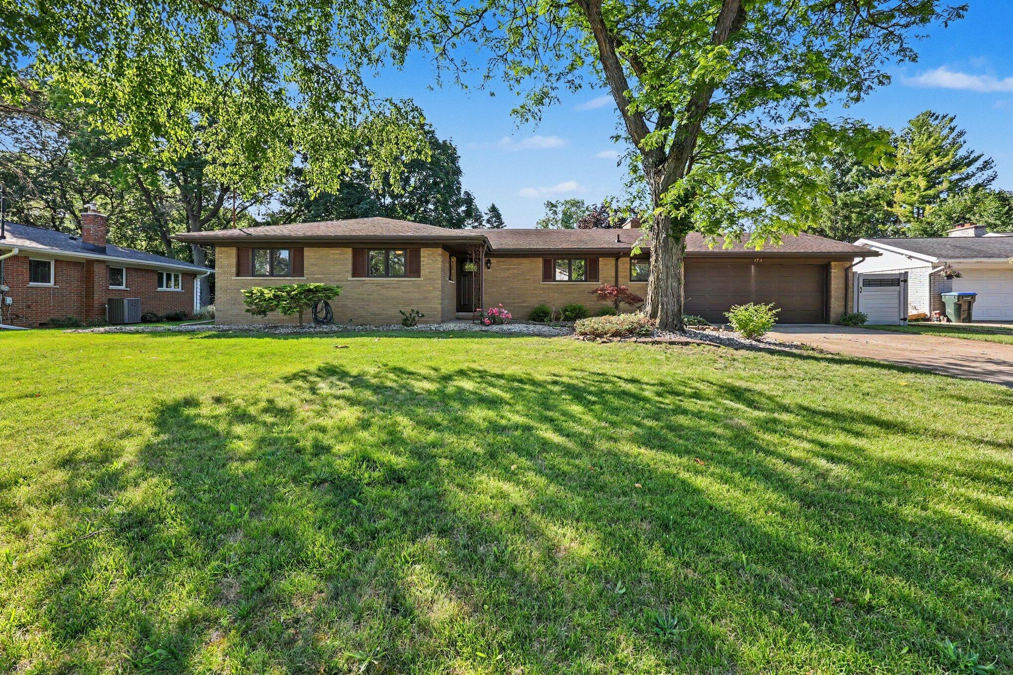 173 Mohawk Street Jackson, MI 49203 - Photo 1 of 35 002_file_7800