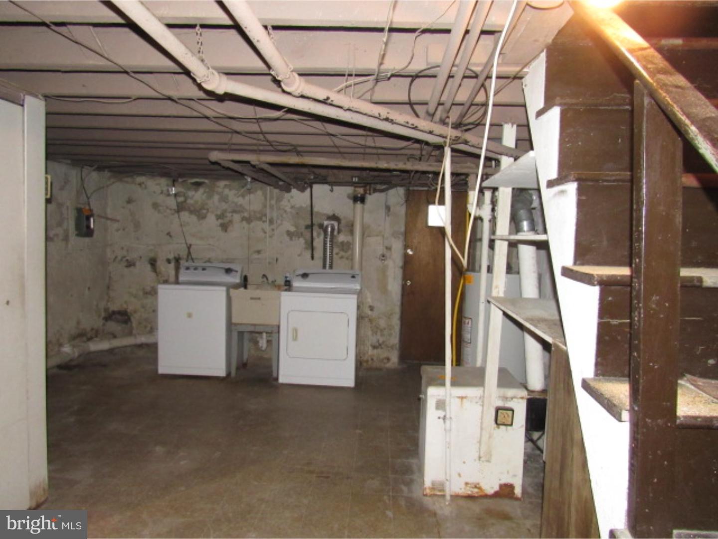 929 Edgemore Road Philadelphia, PA 19151 - Photo 8 of 14 Gallery Image 8