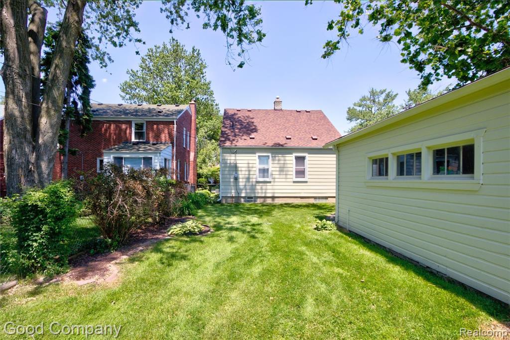 851 Cambridge Road Berkley, MI 48072 - Photo 37 of 39