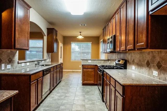 $2,200 | 21831 Alta Peak Way, Katy, TX 77449