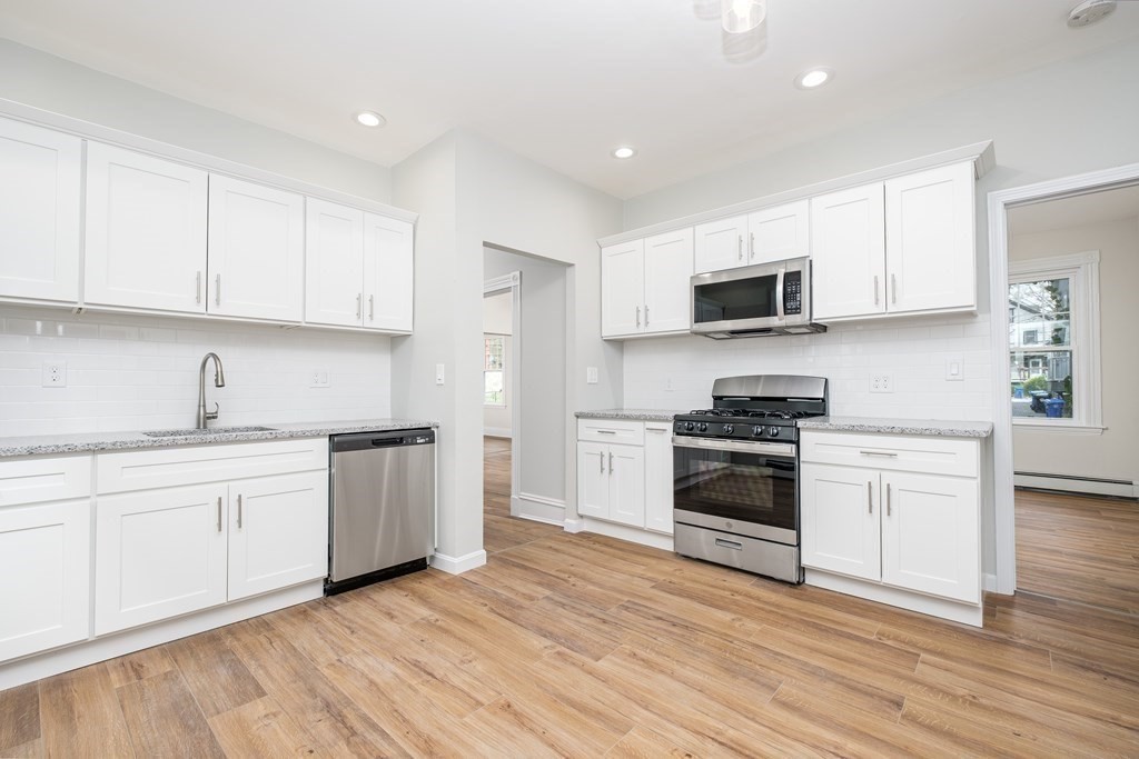 39 Perry Street, Unit 1 Brookline, MA 02445 - Photo 11 of 21