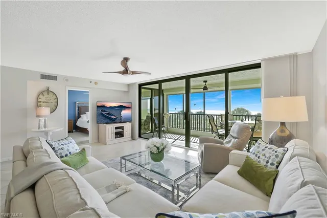 $1,175,000 | 100 North Collier Boulevard, Unit 205, Marco Island, FL 34145