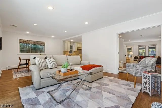 $1,595,000 | 425 Wyoming Avenue, Millburn, NJ 07041