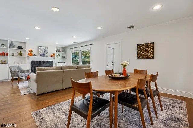 $1,595,000 | 425 Wyoming Avenue, Millburn, NJ 07041