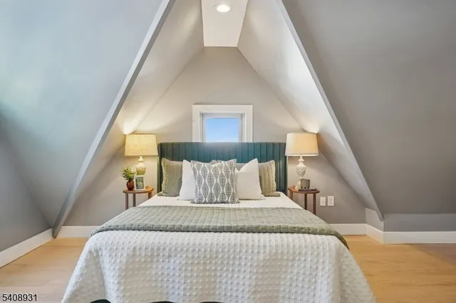 $1,595,000 | 425 Wyoming Avenue, Millburn, NJ 07041