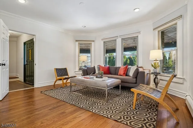 $1,595,000 | 425 Wyoming Avenue, Millburn, NJ 07041