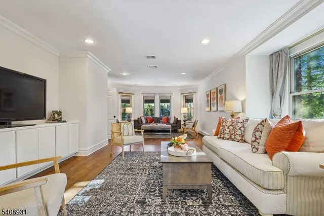 $1,595,000 | 425 Wyoming Avenue, Millburn, NJ 07041