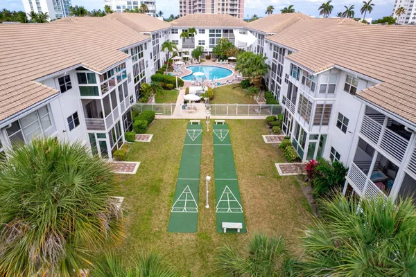 $3,250 | 1461 South Ocean Boulevard, Unit 304, Lauderdale-by-the-Sea, FL 33062