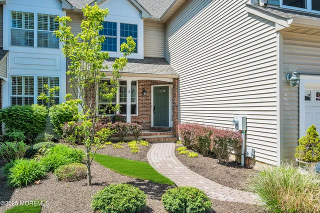 $995,000 | 3 Courtyard Lane, Brielle, NJ 08730