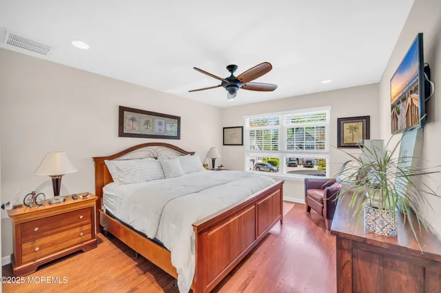 $995,000 | 3 Courtyard Lane, Brielle, NJ 08730