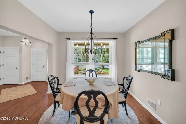 $995,000 | 3 Courtyard Lane, Brielle, NJ 08730