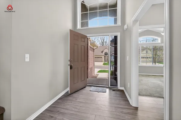 $389,000 | 30295 Berghway Trail, Warren, MI 48092