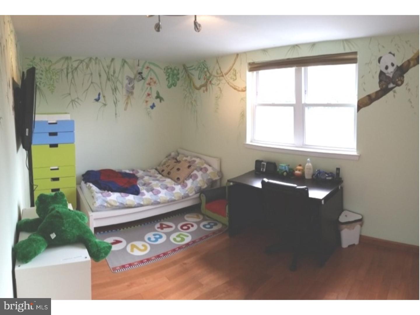 340 Ridgeway Place Philadelphia, PA 19116 - Photo 11 of 14 Bedroom 2