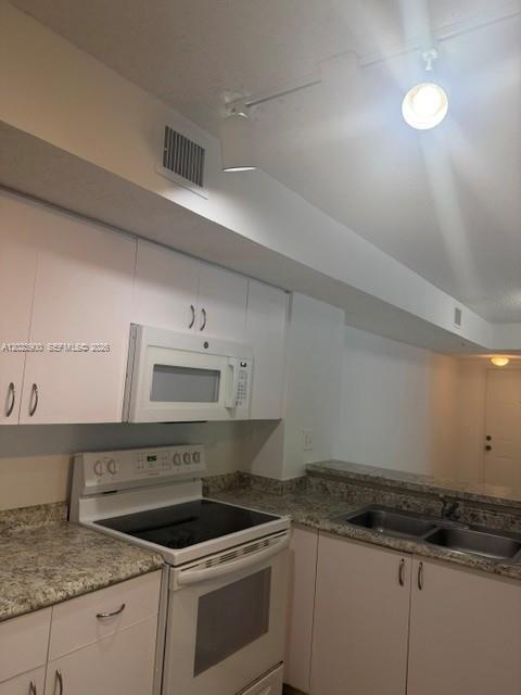 3854 Lyons Road, Unit 2015 Coconut Creek, FL 33073 - Photo 12 of 20