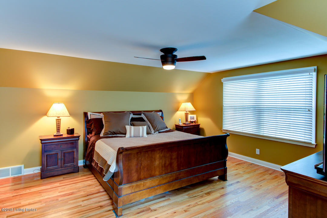 2204 Merrick Road Louisville, KY 40207 - Photo 23 of 34 #3 Bedroom....Huge!