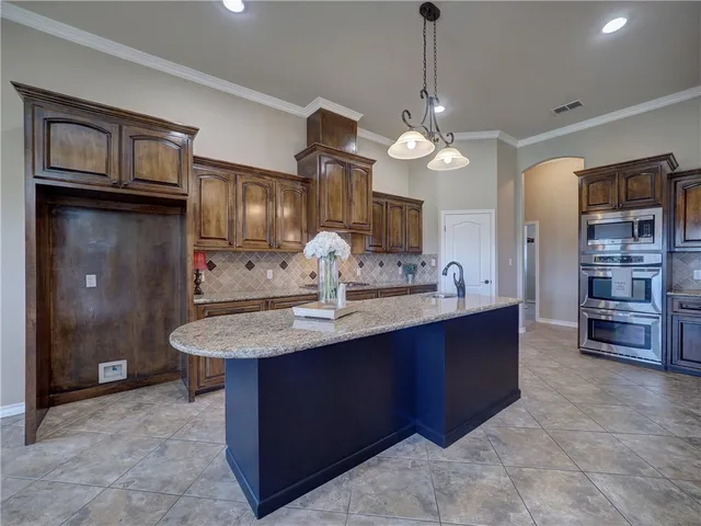 $719,900 | 5614 Kitty Hawk Drive, Corpus Christi, TX 78414