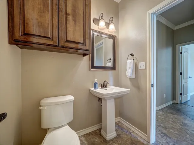 $719,900 | 5614 Kitty Hawk Drive, Corpus Christi, TX 78414