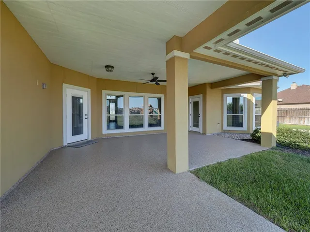 $719,900 | 5614 Kitty Hawk Drive, Corpus Christi, TX 78414
