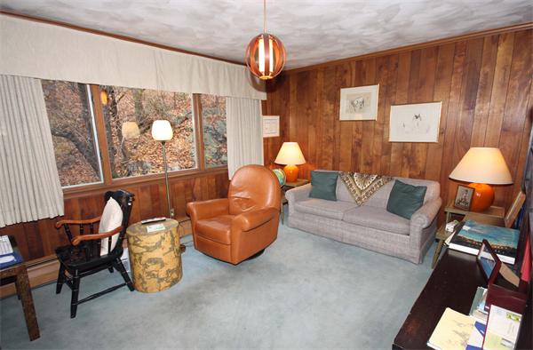 132 Brandeis Road Newton, MA 02459 - Photo 5 of 8