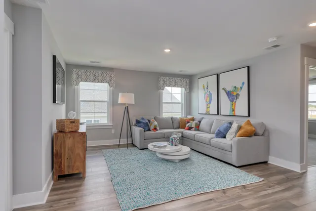 $659,500 | 3307 Sawlog Drive, Summerville, SC 29486