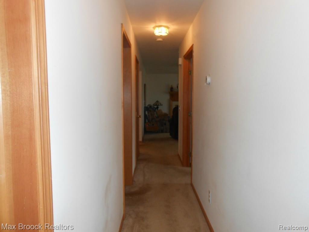 1872 East Hamlin Road Rochester Hills, MI 48307 - Photo 19 of 45