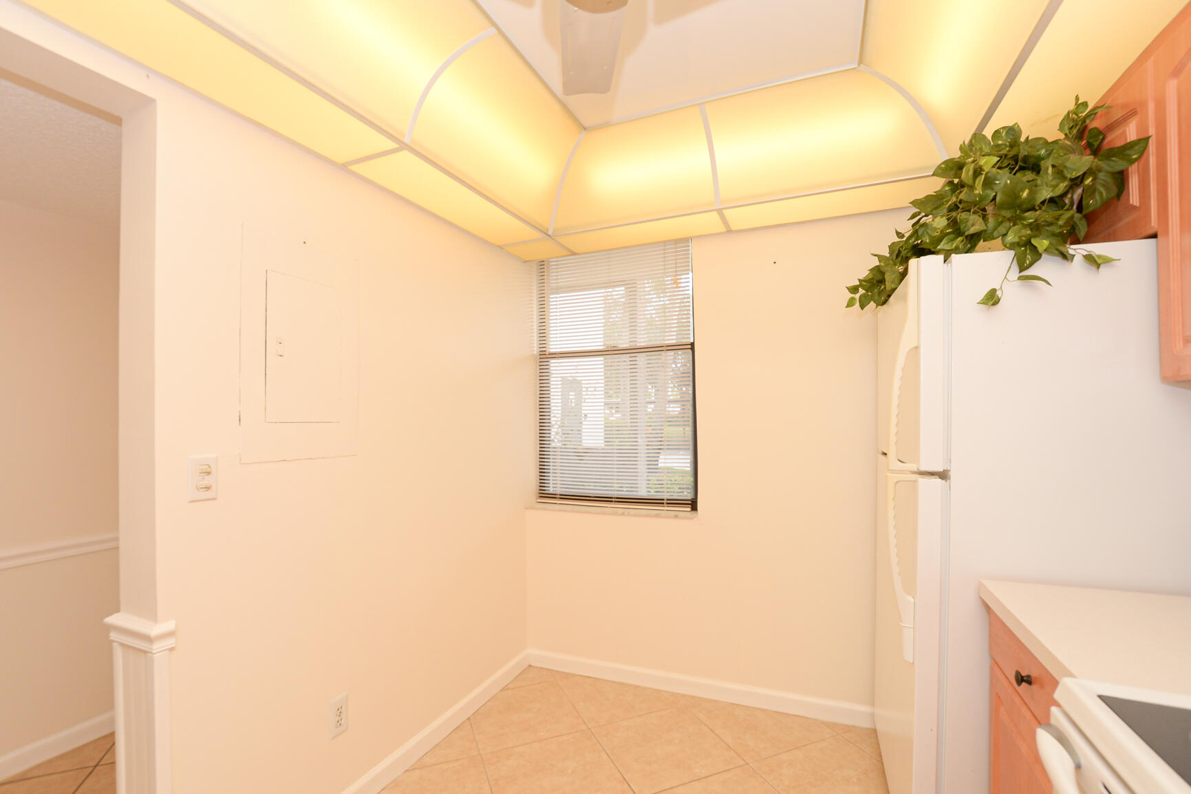 1950 Southwest Palm City Road, Unit 12103 Stuart, FL 34994 - Photo 7 of 37 a bathroom with a shower