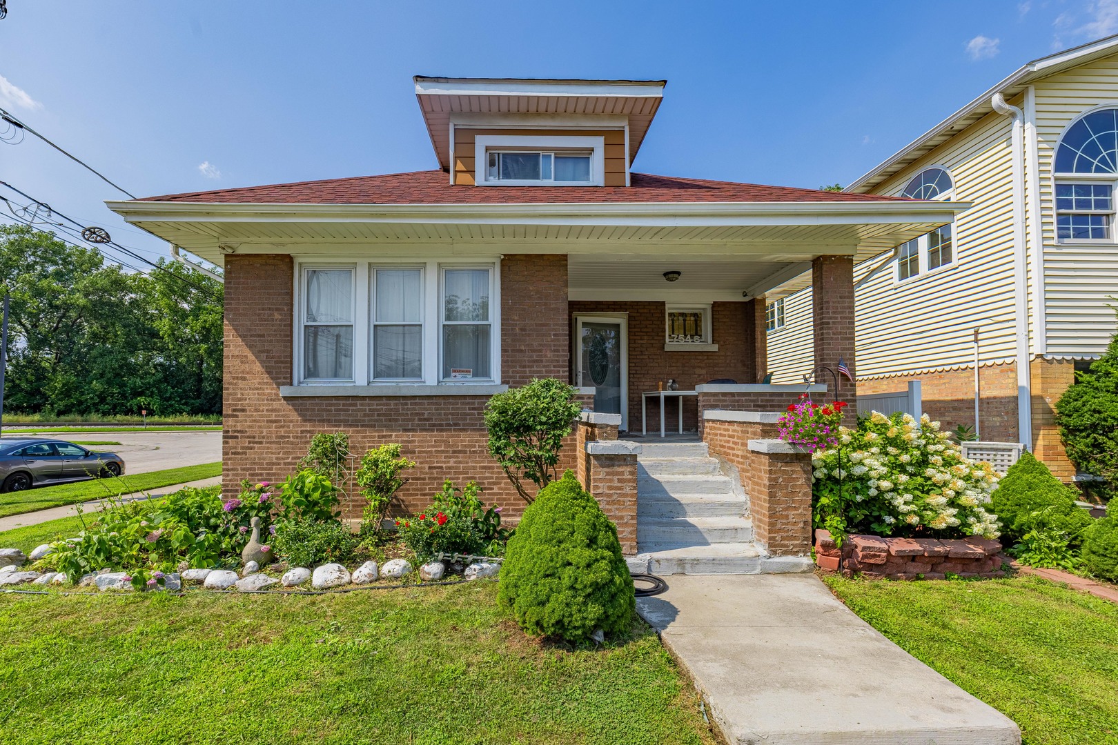 7546 West Hanover Street Summit, IL 60501 - Photo 1 of 27