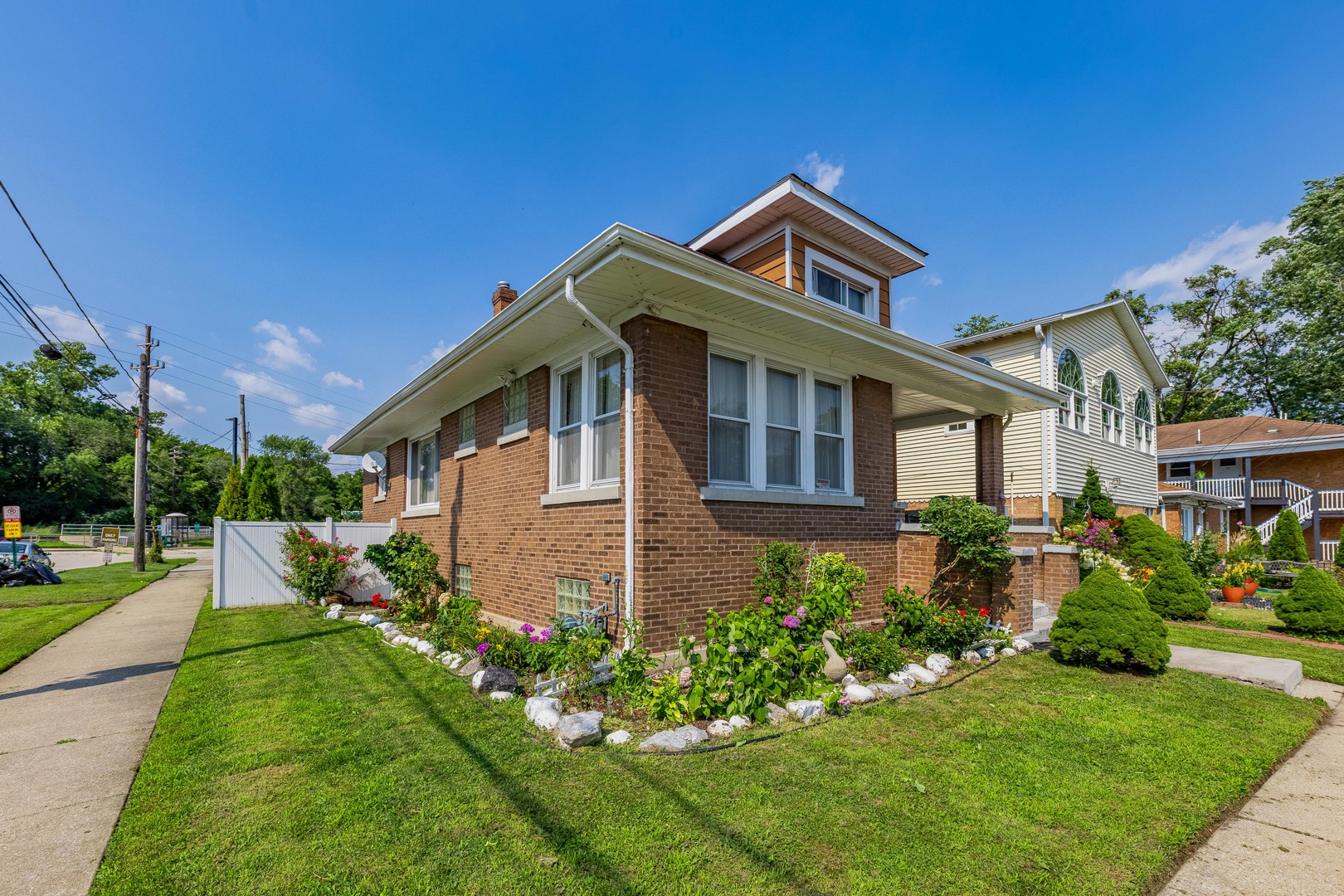 7546 West Hanover Street Summit, IL 60501 - Photo 2 of 27