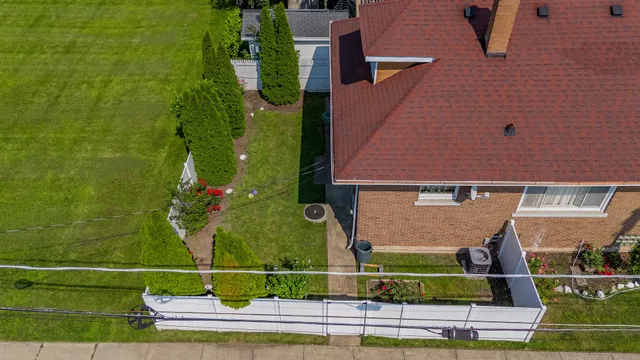 $258,000 | 7546 West Hanover Street, Summit, IL 60501