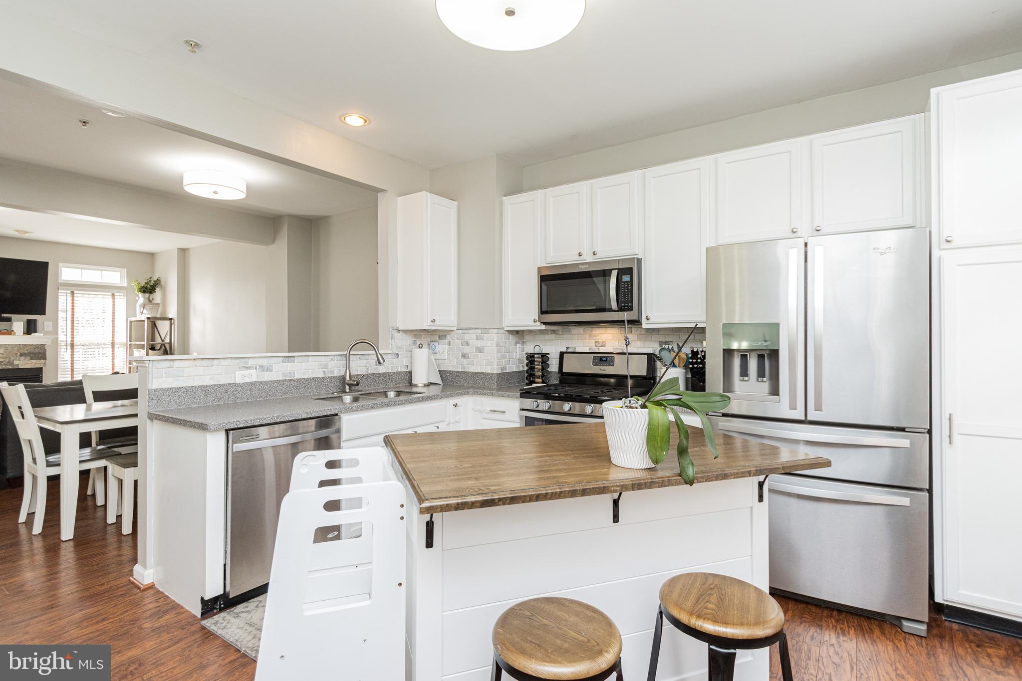 509 Eisenhower Drive Frederick, MD 21703 - Photo 15 of 40 Kitchen