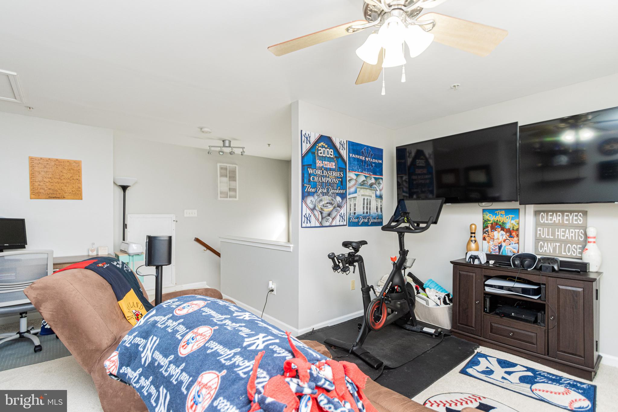 509 Eisenhower Drive Frederick, MD 21703 - Photo 32 of 40 Loft/Bedroom 4