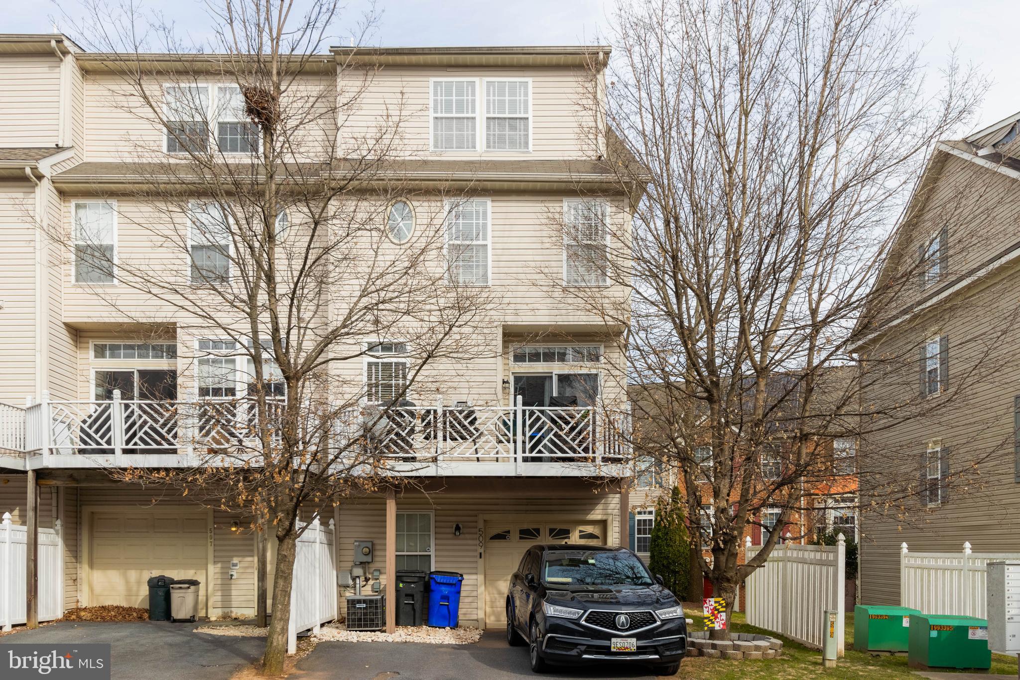509 Eisenhower Drive Frederick, MD 21703 - Photo 35 of 40 Driveway/Garage