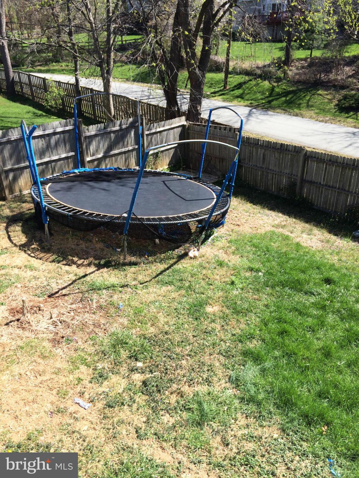 7 Treworthy Road Gaithersburg, MD 20878 - Photo 17 of 18 Back Yard