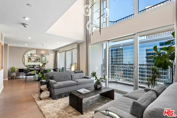 $10,000 | 2025 Avenue Of The Stars, Unit 205, Los Angeles, CA 90067