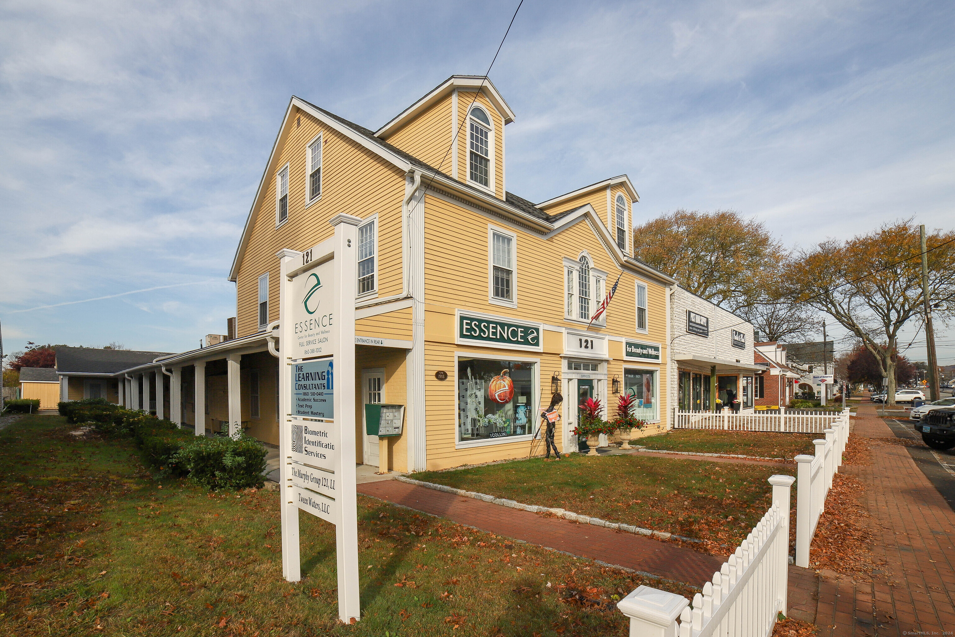 125 Main Street Old Saybrook, CT 06475 - Photo 11 of 30 a front view of a building with street view