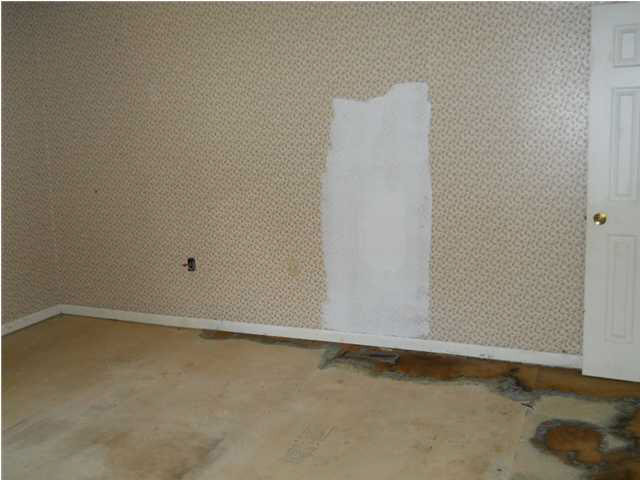 5243 Gibson Road Vicksburg, MS 39180 - Photo 6 of 10 Bedroom 3