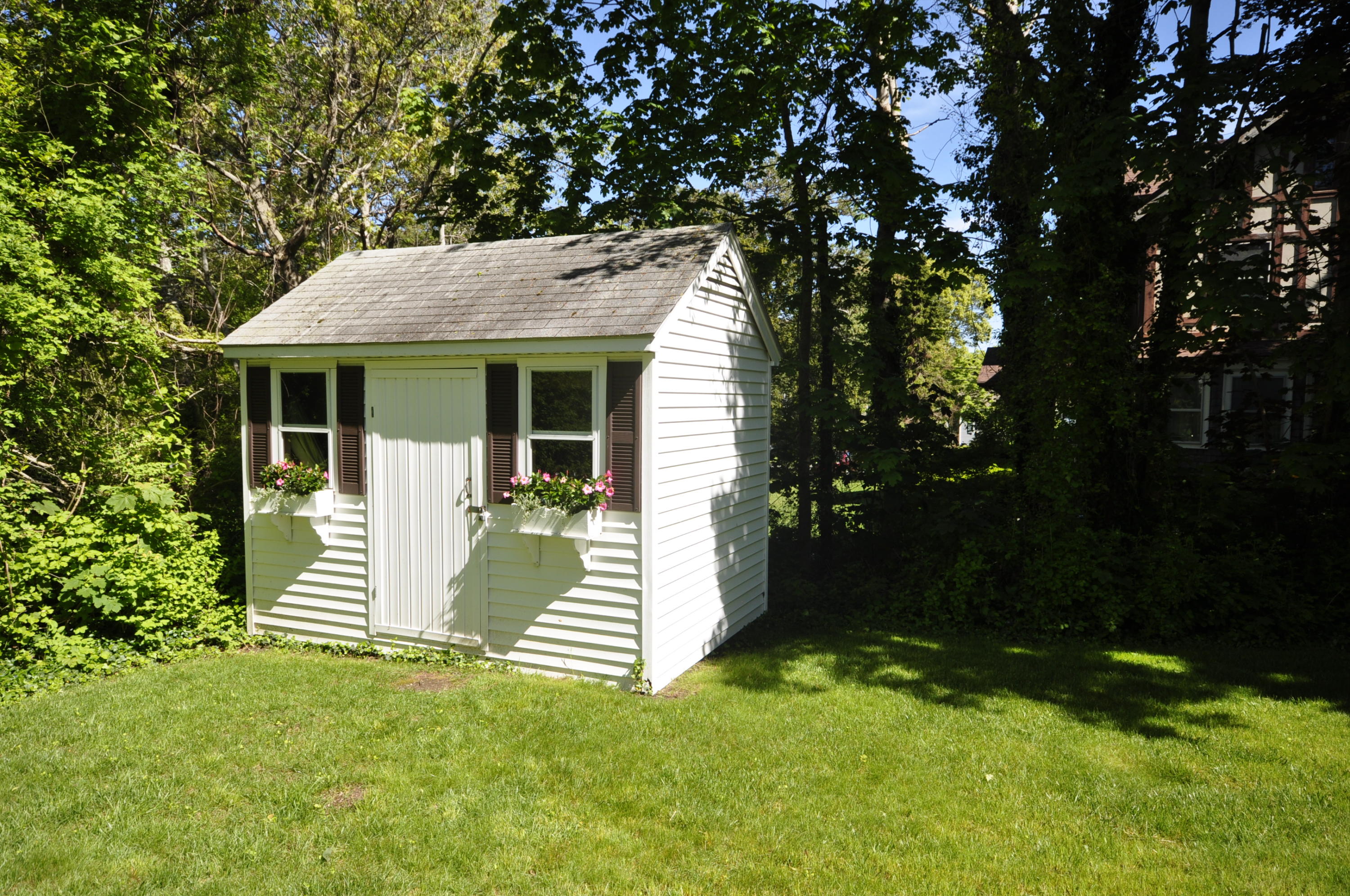 30 Longfellow Road Sagamore Beach, MA 02562 - Photo 20 of 21 a view of a house with a yard