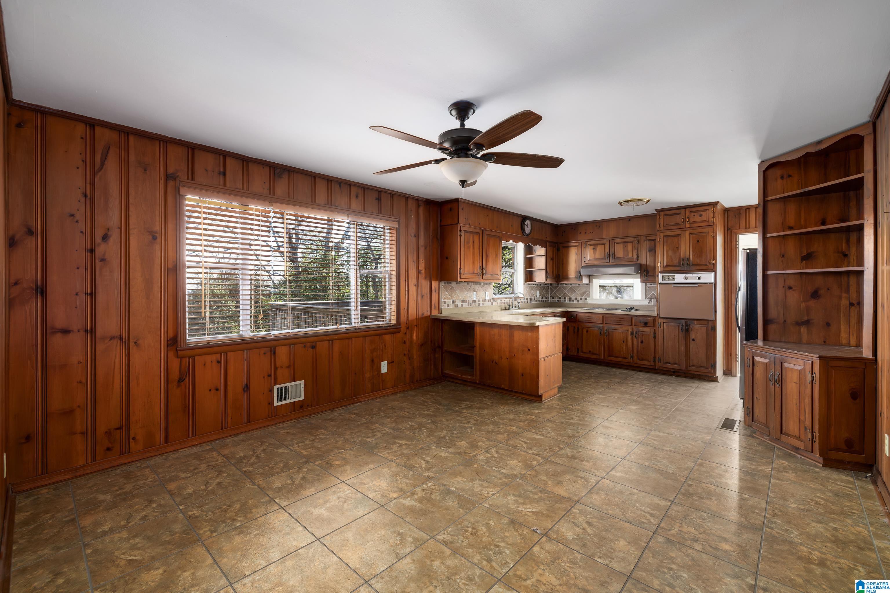 1141 Shades Crest Road Birmingham, AL 35226 - Photo 20 of 42