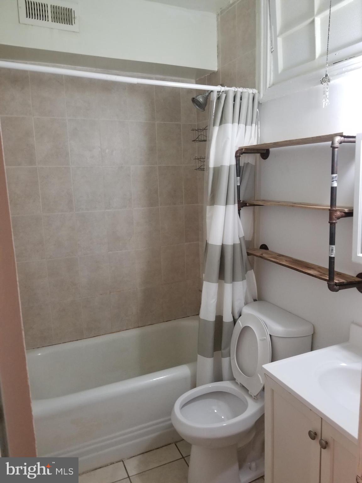 1424 Staples Street Northeast, Unit 1 Washington, DC 20002 - Photo 4 of 25