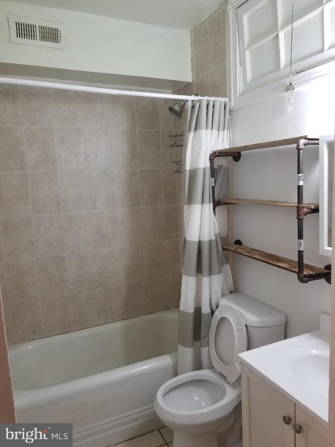 1424 Staples Street Northeast, Unit 1 Washington, DC 20002 - Photo 5 of 25