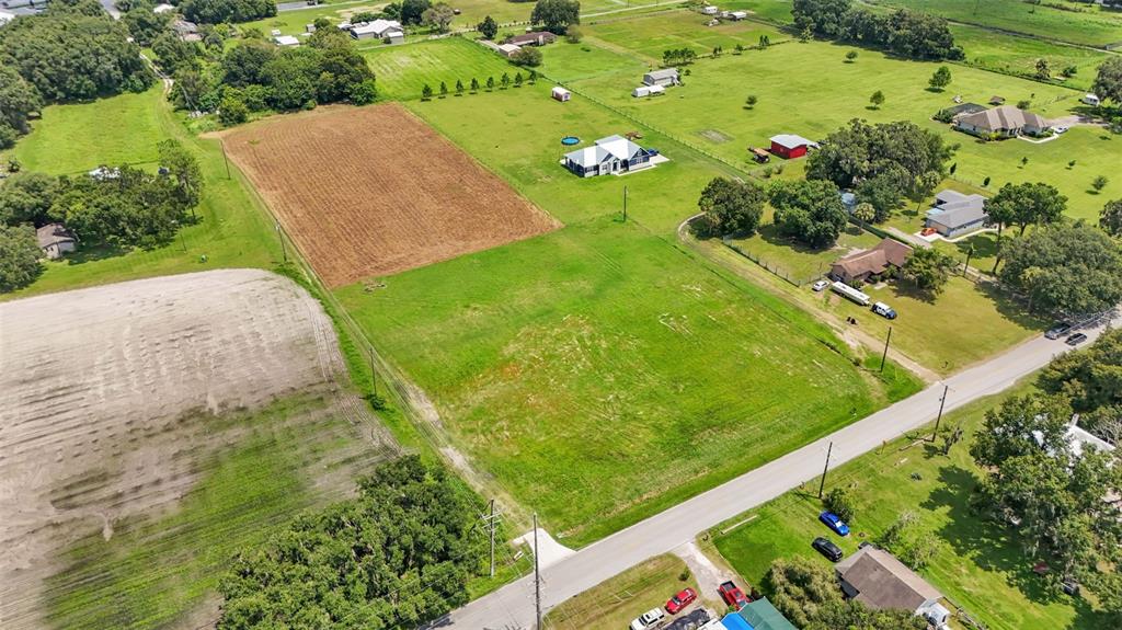2800 Clemons Road Plant City, FL 33566 - Photo 9 of 12 Gallery Image 9
